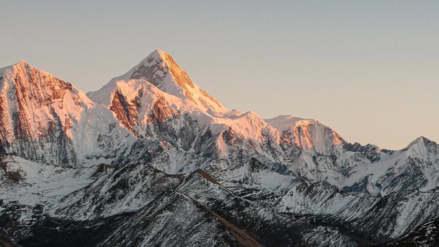 五一親子遊，新都橋山景美宿等你