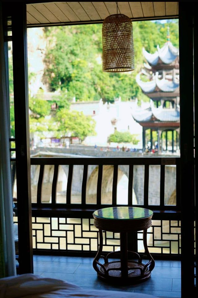 山也河畔 villa，繪就古城美學詩畫