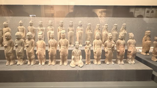 又一部「立體」史書
