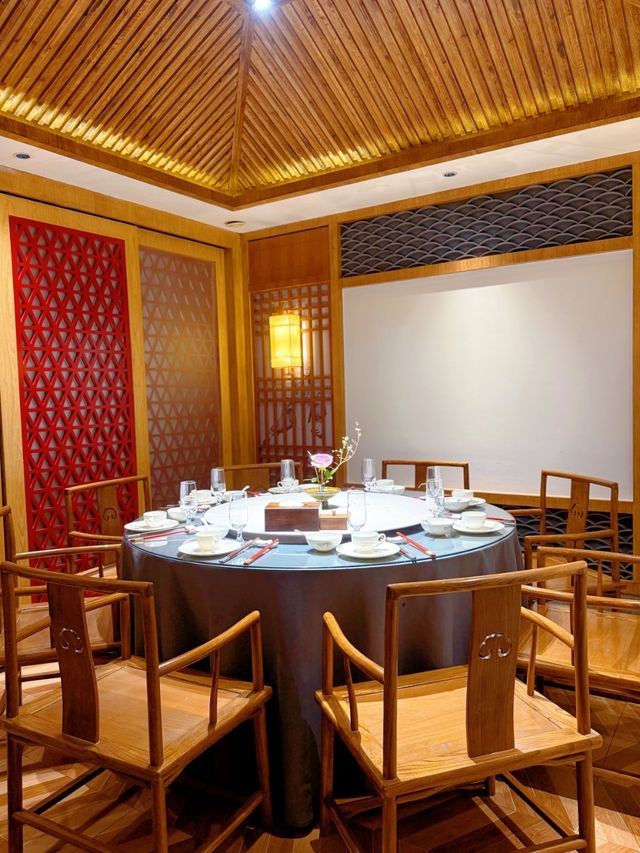 本地人私藏嘅特色美食！呢間娃娃魚餐廳正到爆！‌