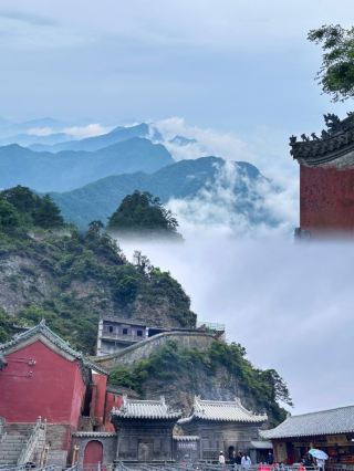 인생 조언: 6-7월에는 꼭 무당산을 가보세요, 왜냐하면…