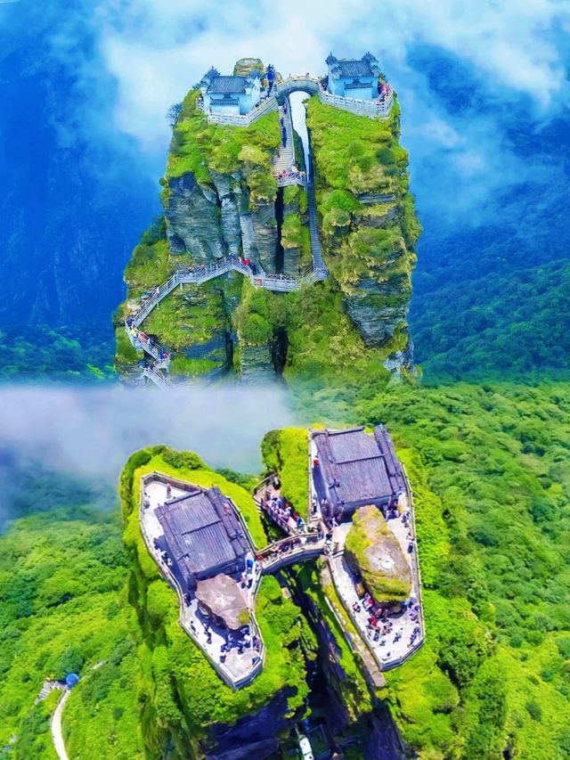 千祈唔好帶對象嚟梵淨山！情侶拖手行完『天橋』嘅結局太虐心…