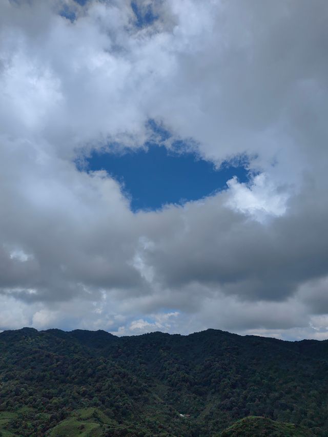 重慶周邊最狂野觀景台！3小時飆到山頂追日落