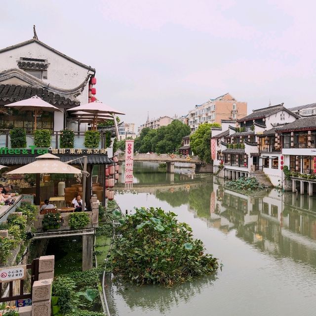 River Life in Qibao Ancient Town 🛶🌉