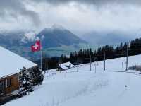 瑞士瑞吉山峰 很多來過瑞士的朋友都知道,瑞士對外開放的山峰有很多!今天給大家介紹一個在盧塞恩的山峰之