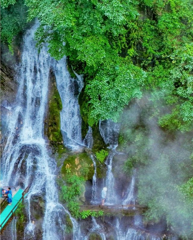 螺髻山瘋玩實錄：在雪地裡泡溫泉也太會了！
