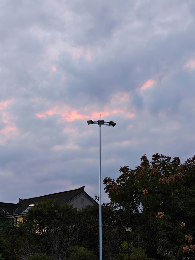 週末就來神仙湖躺平