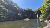 Beautiful Atmosphere and Scenic Waterfall Spot
