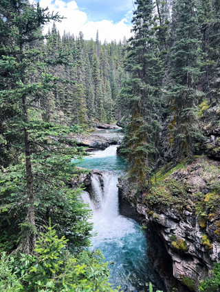 Summer friends trip to Canada perfect guide
