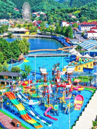 Everyone keeps asking about this amazing water spot in Anji—it's really not abroad