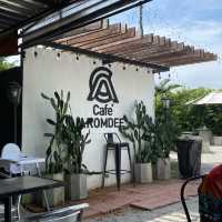 Cafe’ Aromdee