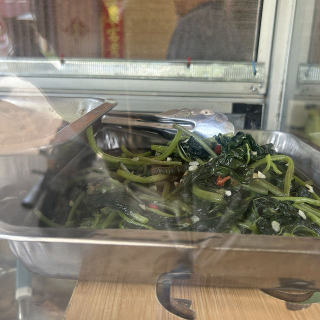 布賴新村兩餸飯 🍴🍚