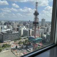 【札幌・大通り】さっぽろテレビ塔と市内を一望できる穴場スポット「天空スペース スカイブルー」 