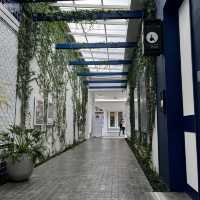 Central Village Outlet 