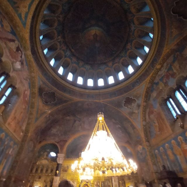 🇧🇬ブルガリア ソフィア 聖ネデリャ教会 独得な景観と宗教画が素晴らしい!! 】