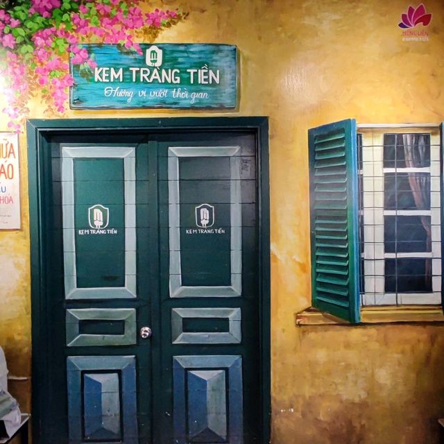 Ice Cream Shop in Hanoi