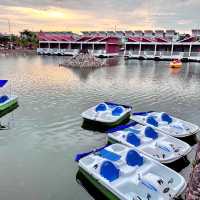 Water Chalet By Tasik Villa