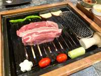 육즙 가득한 고퀄리티 돼지고기 맛집 ‘마장동 김씨’