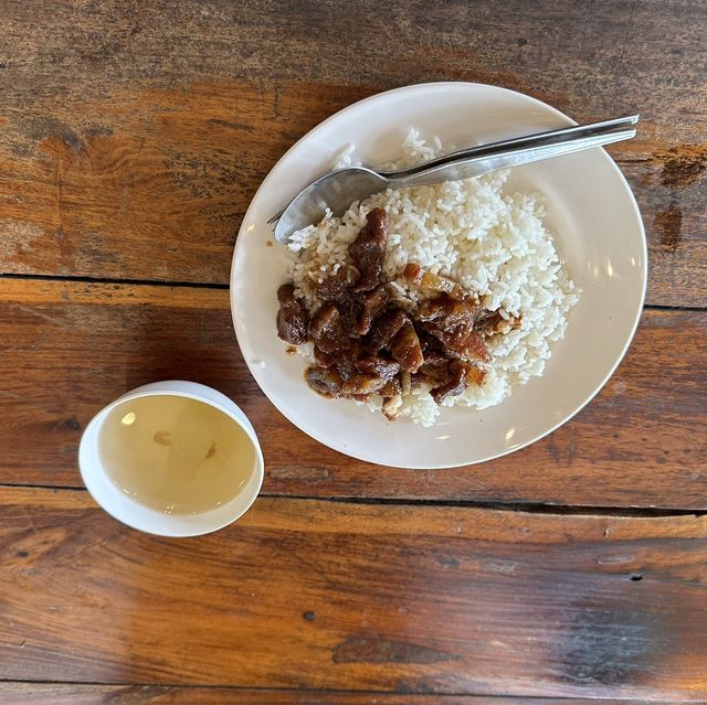Suansuai Rimfai restaurant, at Chonburi 🍲🇹🇭