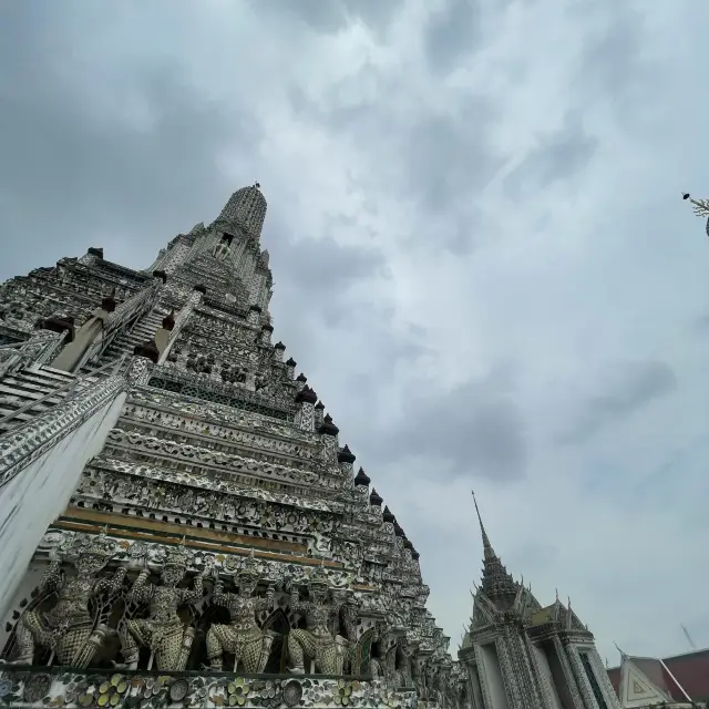 Famous two “Wat” to visit in Bangkok