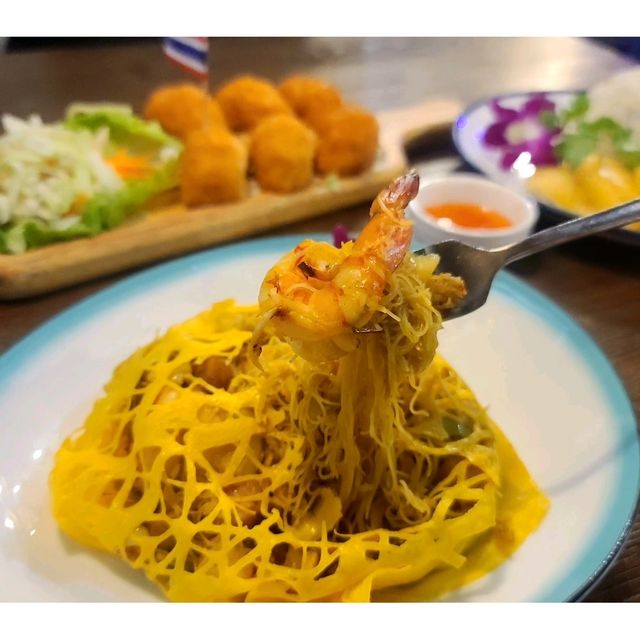 香港少有 超有特色的火車站泰國美食 整架火車在餐廳