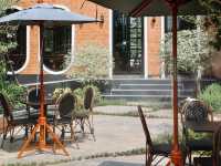 Zhiv Coff  Cafe and bistro 