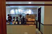 Transit Number 8 คาเฟ่ เชียงใหม่
