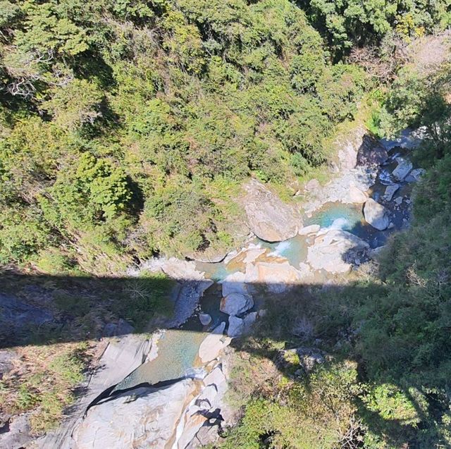 太魯閣華祿溪，青山綠水風光無限。