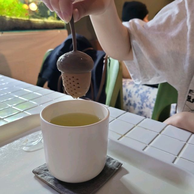 독특한 컨셉의 카페