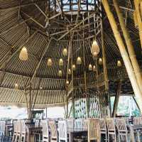 在烏布水上發呆亭裡享受印尼美食：Bale Udang Mang Engking Ubud