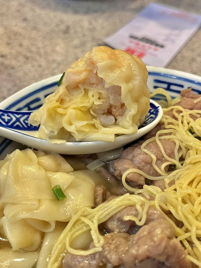 미슐랭이 인정한 완탕면 맛집, 침차이키🍜
