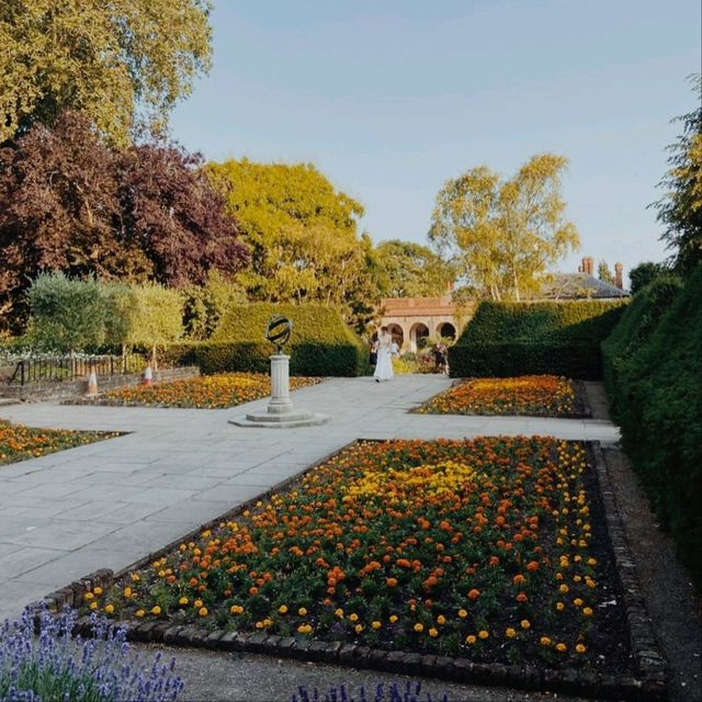 Holland Park, London