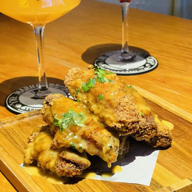 🍺🍺The Madhouse CWB | Taproom • Kitchen