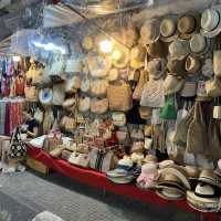 “ตลาดโต้รุ่งหัวหิน” สีสันยามค่ำคืนของเมืองหัวหิน