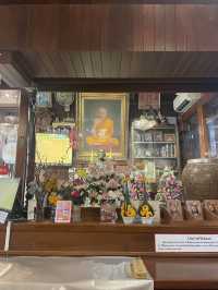 กราบสักการะหลวงปู่ดู่ เกจิดังอยุธยา
