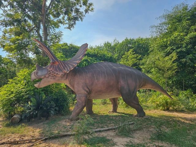 แลนมาร์คแห่งใหม่ 🦖🦕 ตะลุยอาณาจักรไดโนเสาร์