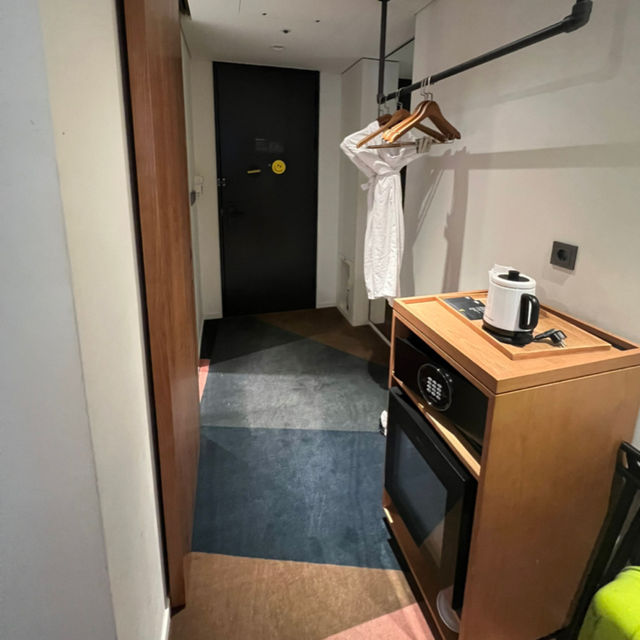 韓國明洞 9號地鐵出口的 L7 Hotel