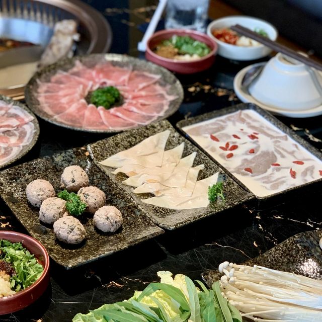 ชาบูหม่าล่าสไตล์จีนฮ่องกงเปิดใหม่ ต้องลอง!!
