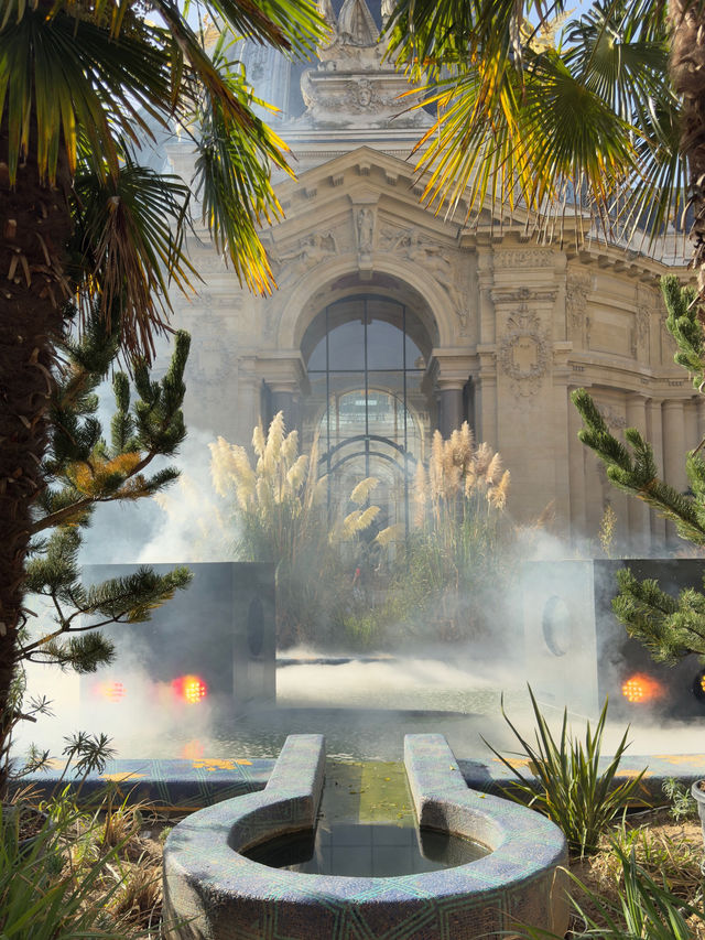 【パリ】まるで古代の神殿！幻想的すぎる無料インスタ映えスポット🇫🇷🕌🌿