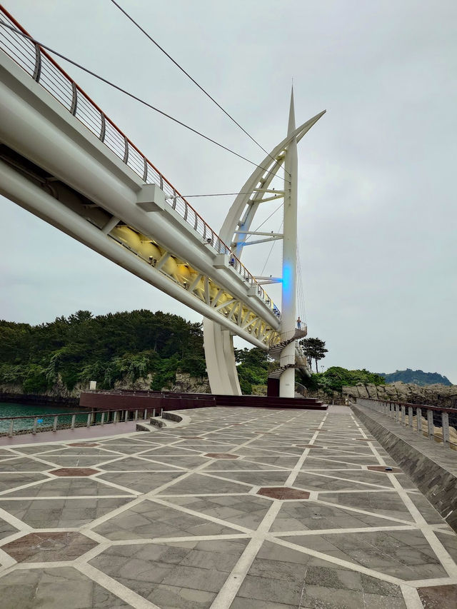 Saeseom Island Saeyeongyo Bridge