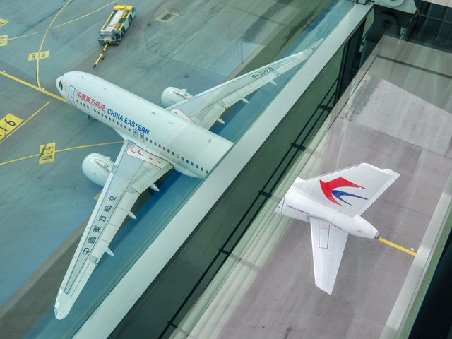 【香港】飛行機ビューに最適な空港内ブリッジ🌉