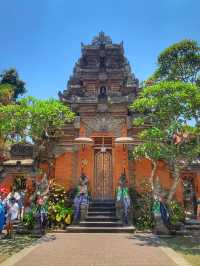 ❤️BEAUTIFUL UBUD PALACE IN BALI🤎Save This and Go💪