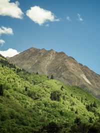 Kangding: A Summer Green Haven in the Mountains