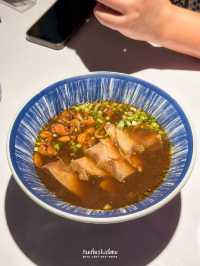 ก๋วยเตี๋ยวเนื้อสไตล์เส้นสดโฮมเมด