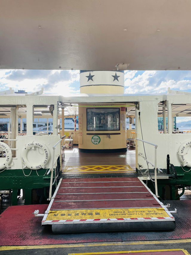 【香港trip】手軽に香港観光が楽しめるスターフェリー！