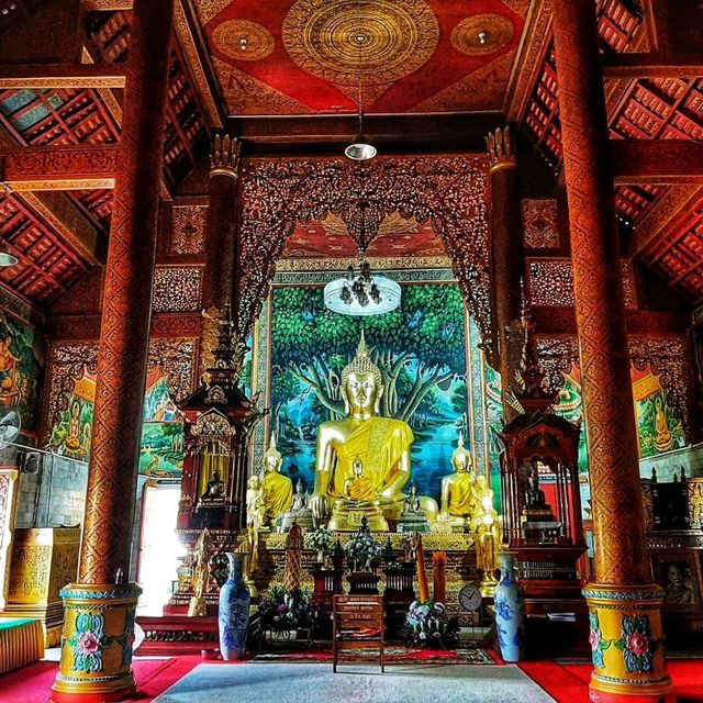 สักการะพระพุทธศรีมิ่งมงคล ณ วัดศรีเกิด