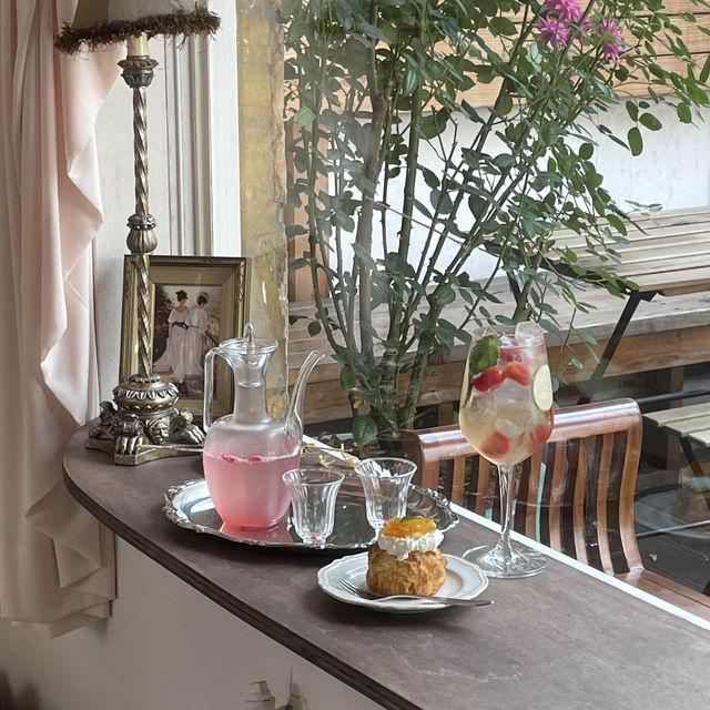 聖水駅に新オープンカフェ"villa1990"☕️