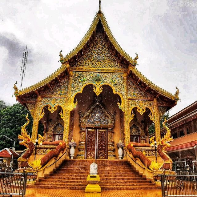 วัดศรีบุญเรือง วัดเก่าแก่อีกวัดหนึ่งของเชียงราย