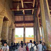 The Temple of Emerald Buddha: Bangkok’s Iconic Temple Wonder