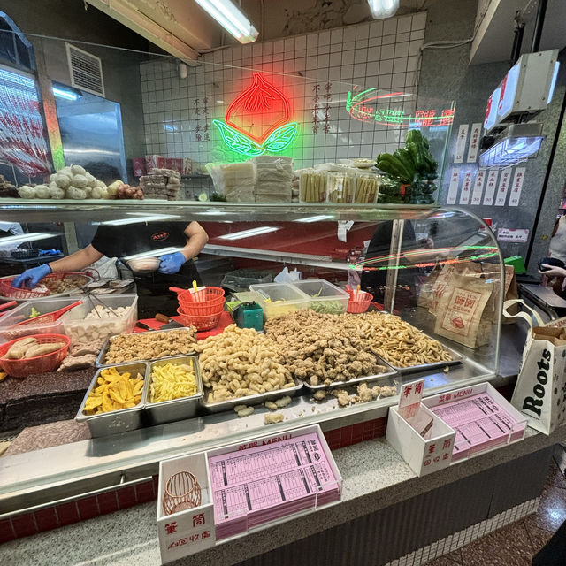 48 Hours in Taipei! Visit Old Streets, Best Natural Wine Bar in Taipei and often-missed landmark!